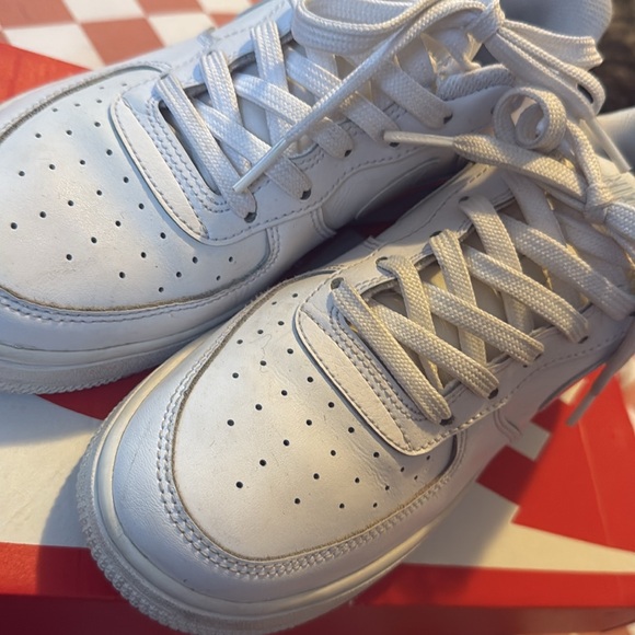 Air Force 1’s - Picture 2 of 3